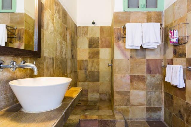 G 49 Bed & Breakfast New Delhi Luaran gambar